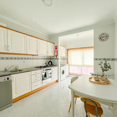 Comfortable Apartment In Viana Do Castelo Buitenkant foto